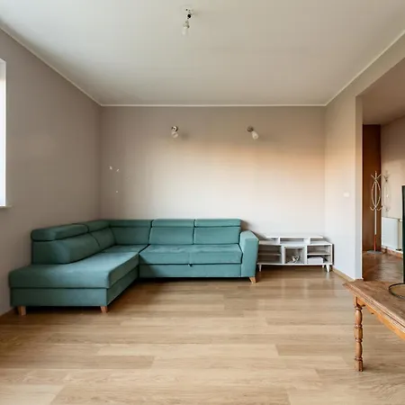 Spacious By Bookinghost Apartamento Gdynia